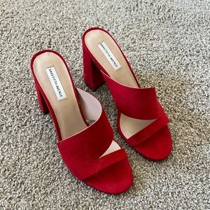 Red heels 7.5